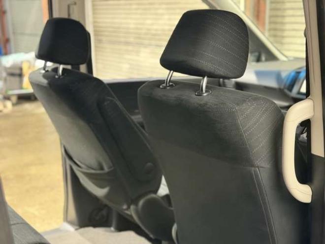 ステップワゴン2.0 L 4WD　防錆塗装4WDTVナビBカメ後席モニタ 2000