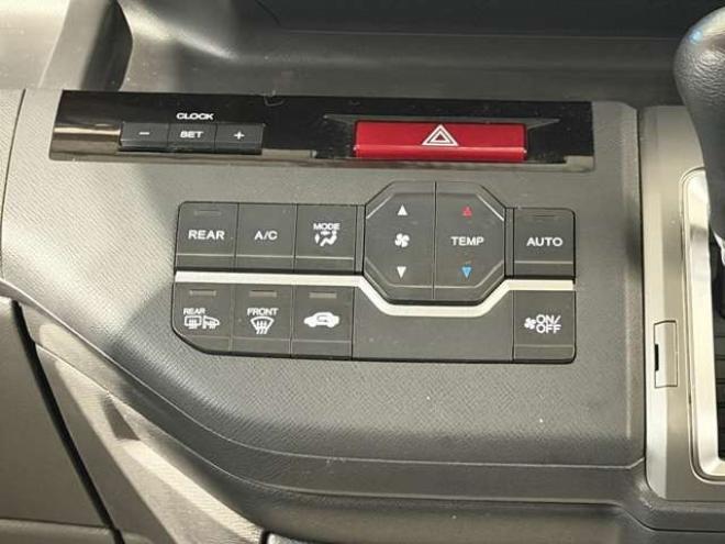 ステップワゴン2.0 L 4WD　防錆塗装4WDTVナビBカメ後席モニタ 2000