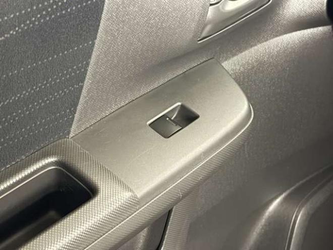 ステップワゴン2.0 L 4WD　防錆塗装4WDTVナビBカメ後席モニタ 2000