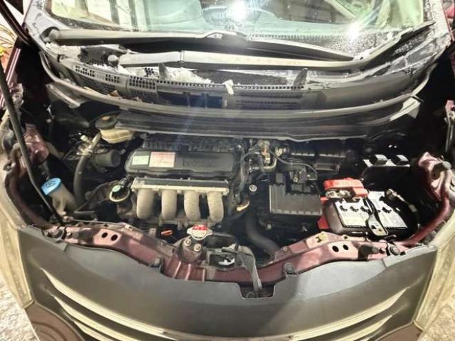 フリード1.5 G Lパッケージ 4WD　防錆塗装4WDキーレスナビ 1500