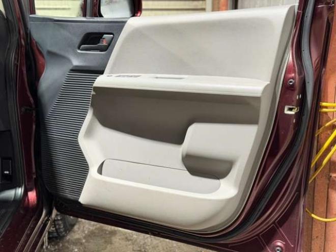 フリード1.5 G Lパッケージ 4WD　防錆塗装4WDキーレスナビ 1500