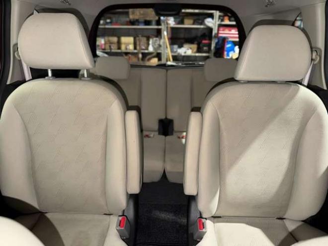 フリード1.5 G Lパッケージ 4WD　防錆塗装4WDキーレスナビ 1500