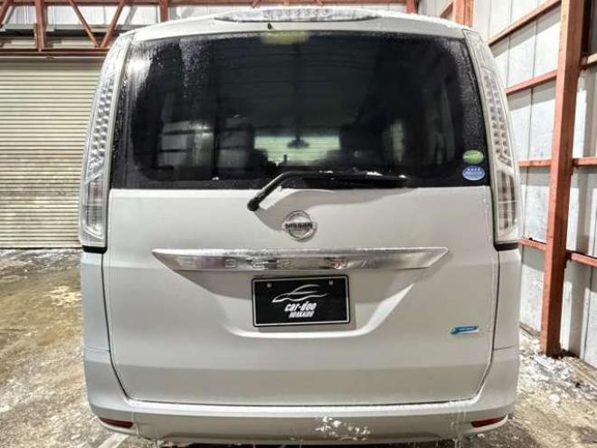 セレナ2.0 20X 4WD　防錆塗装4WDラジオナビETC 2000