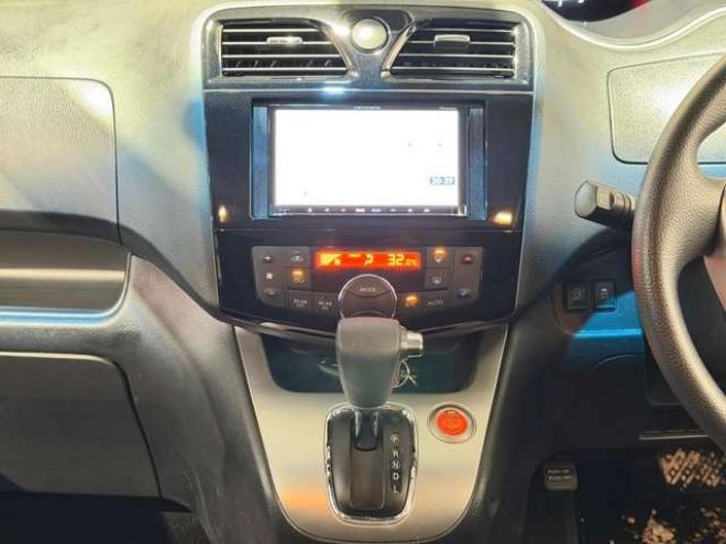 セレナ2.0 20X 4WD　防錆塗装4WDラジオナビETC 2000