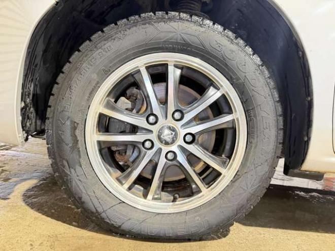 セレナ2.0 20X 4WD　防錆塗装4WDTVナビBカメETCエンスタ 2000