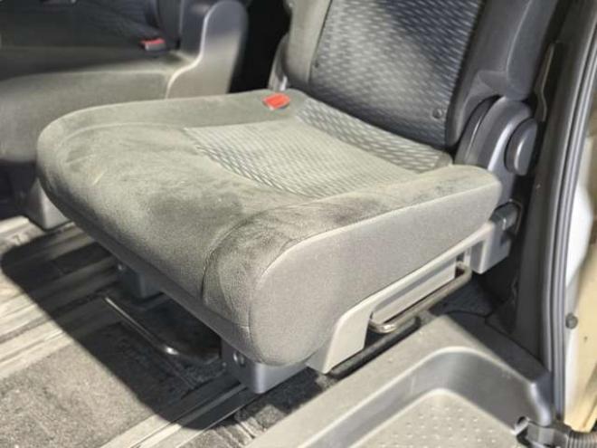 セレナ2.0 20X 4WD　防錆塗装4WDTVナビBカメETCエンスタ 2000