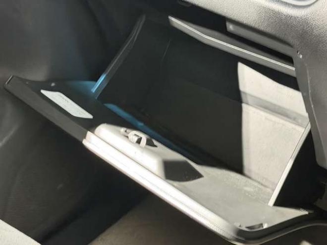 セレナ2.0 20S 4WD　防錆塗装4WDキーレスCDETC夏冬タイヤ 2000