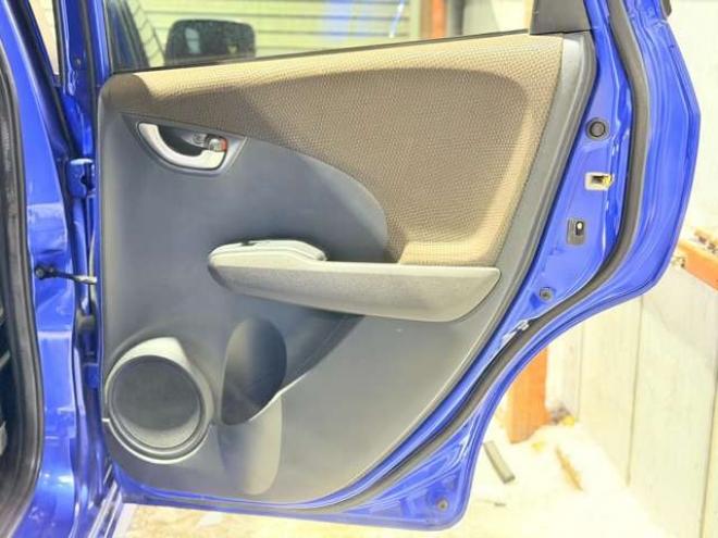 フィットシャトル1.5 15X 4WD　防錆塗装4WDTVナビBカメETC 1500