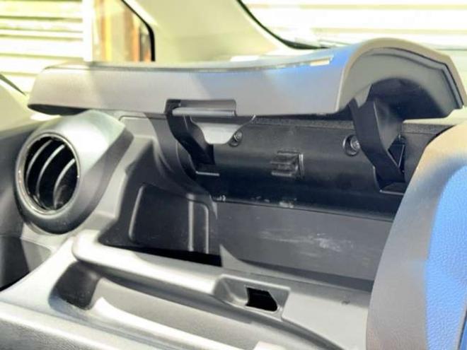 フィットシャトル1.5 15X 4WD　防錆塗装4WDTVナビBカメETC 1500