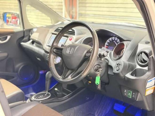 フィットシャトル1.5 15X 4WD　防錆塗装4WDTVナビBカメETC 1500