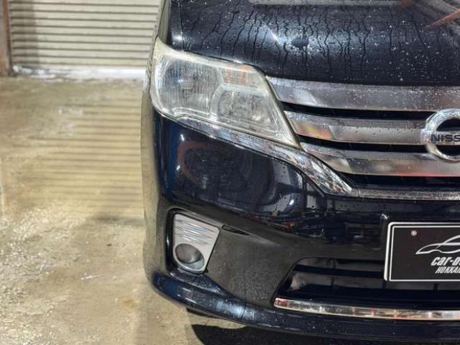 セレナ2.0 ハイウェイスター Vセレクション 4WD　防錆塗装4WDTVナビBカメETC後席モニタ夏冬タイヤ 2000