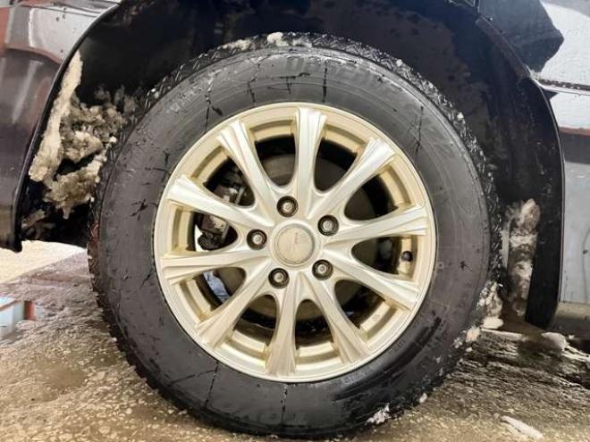 セレナ2.0 ハイウェイスター Vセレクション 4WD　防錆塗装4WDTVナビBカメETC後席モニタ夏冬タイヤ 2000