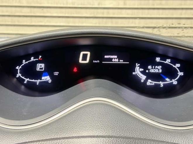 セレナ2.0 ハイウェイスター Vセレクション 4WD　防錆塗装4WDTVナビBカメETC後席モニタ夏冬タイヤ 2000