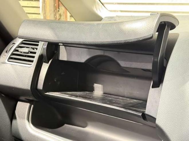 セレナ2.0 ハイウェイスター Vセレクション 4WD　防錆塗装4WDTVナビBカメETC後席モニタ夏冬タイヤ 2000