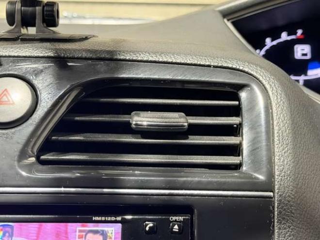 セレナ2.0 ハイウェイスター Vセレクション 4WD　防錆塗装4WDTVナビBカメETC後席モニタ夏冬タイヤ 2000