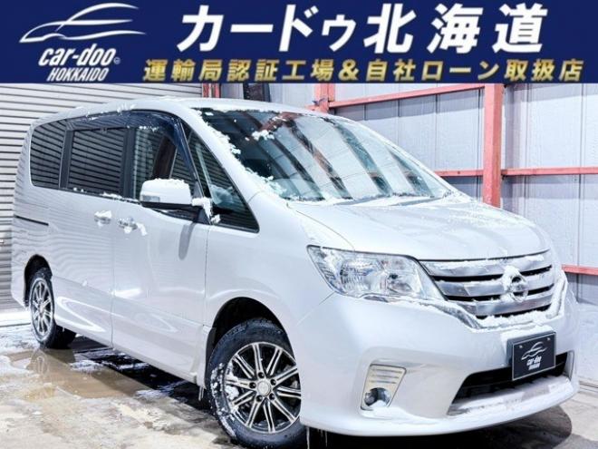セレナ2.0 ハイウェイスター 4WD　防錆塗装4WDTVナビBカメ 2000