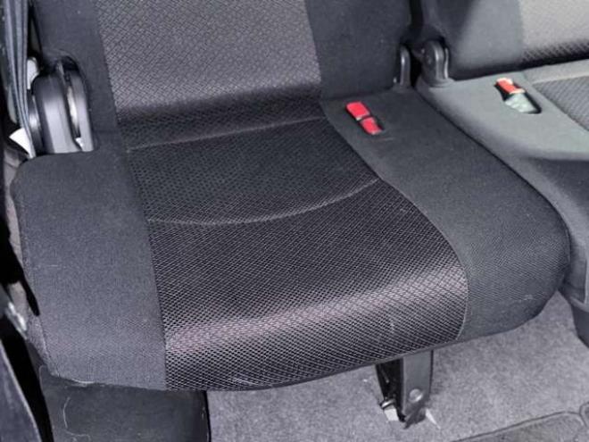 セレナ2.0 ハイウェイスター 4WD　防錆塗装4WDTVナビBカメ 2000