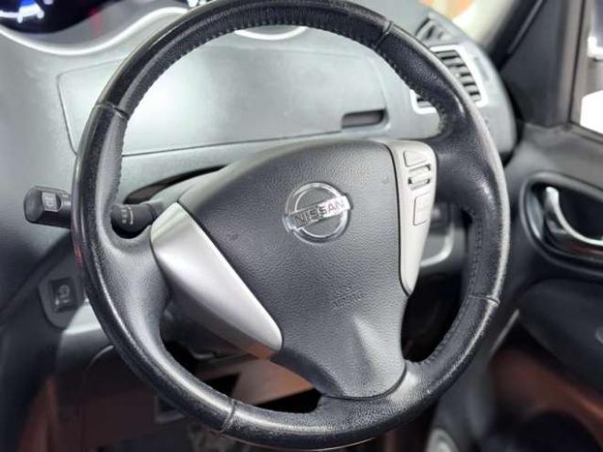 セレナ2.0 ハイウェイスター 4WD　防錆塗装4WDTVナビBカメ 2000