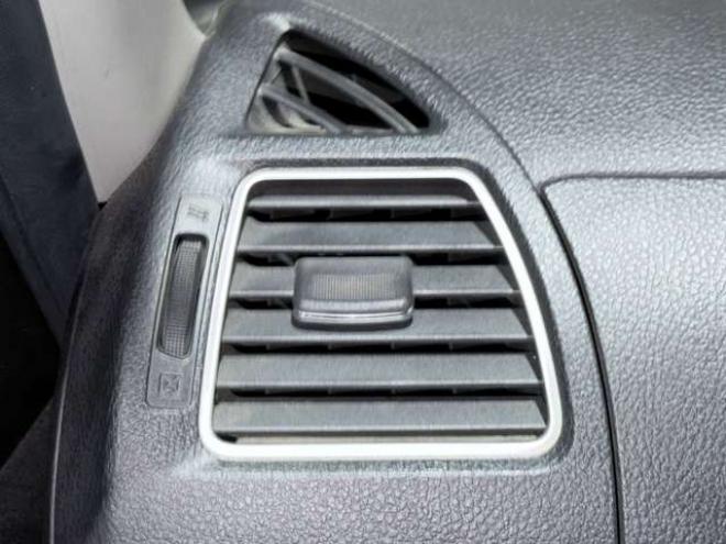 セレナ2.0 ハイウェイスター 4WD　防錆塗装4WDTVナビBカメ 2000