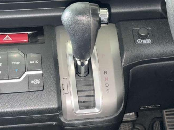 ステップワゴン2.0 スパーダ S 4WD　防錆塗装4WDドラレコTVナビBカメ 2000