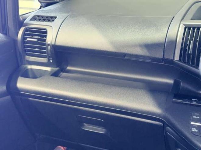 ステップワゴン2.0 スパーダ S 4WD　防錆塗装4WDドラレコTVナビBカメ 2000