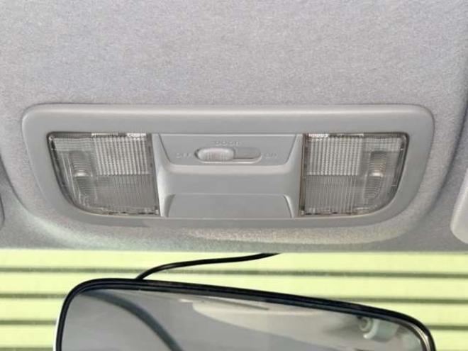 ステップワゴン2.0 スパーダ S 4WD　防錆塗装4WDドラレコTVナビBカメ 2000