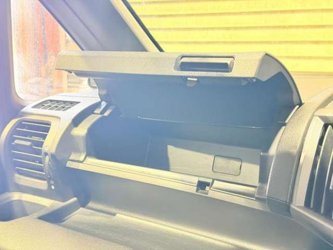 ステップワゴン2.0 スパーダ S 4WD　防錆塗装4WDドラレコTVナビBカメ 2000