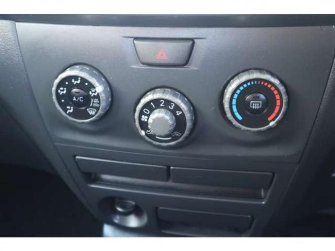 bB1.3 S 4WD　ナビTV・キーレス・6.8万k 1300