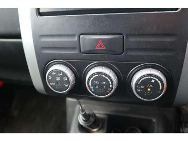 エクストレイル2.0 20GT ディーゼルターボ 4WD　6速マニュアル・ナビ・TV・Bカメラ 2000