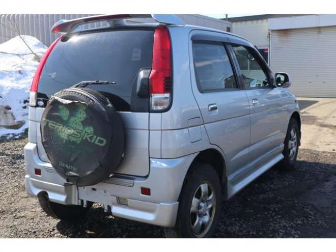 テリオスキッドL 4WD　キーレス・ターボ・6.5万k 660