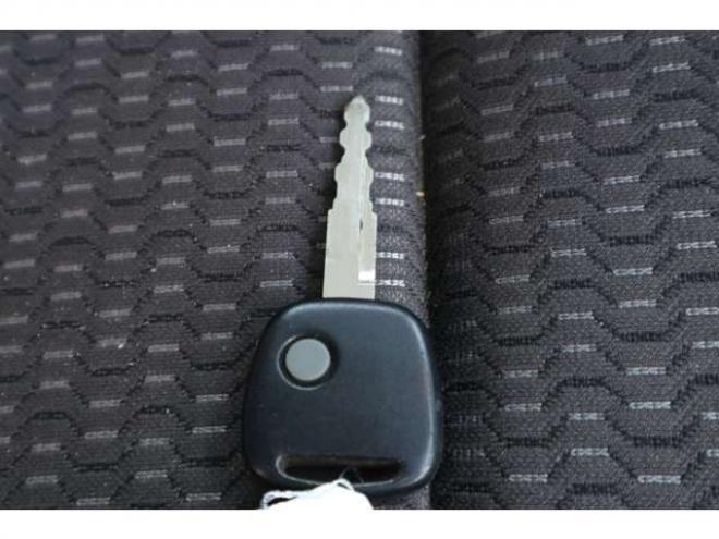 AZオフロードXC 4WD　5速マニュアル・ナビ・TV・キーレス・ターボ 660