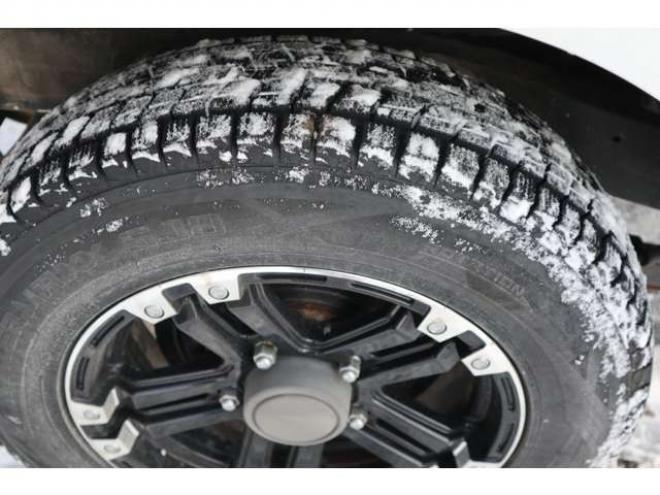 AZオフロードXC 4WD　5速マニュアル・ナビ・TV・キーレス・ターボ 660