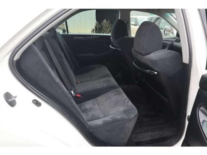 クラウンアスリート 2.5 i-Four 4WD　ナビ・TV・Bカメラ・スマートキー 2500