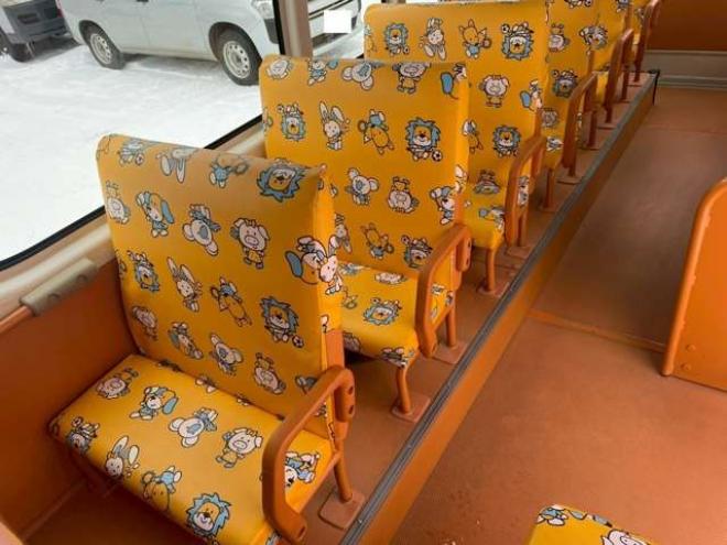 ハイエースコミューター 2.7 DX 4WD　4WD　乗車定員　4+18人　幼児バス　2ナンバー 2700