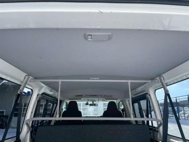 ハイエースバン2.8 DX ロング ディーゼルターボ 4WD　 2800