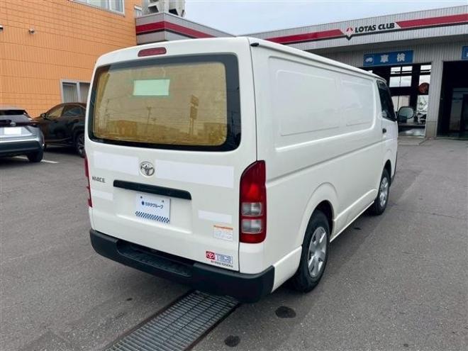 ハイエースバン2.8 中温強化冷凍バン ロング ディーゼルターボ 4WD　 2800