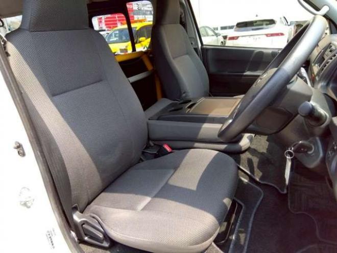 ハイエースバン3.0 ウェルキャブ Cタイプ ロング ディーゼルターボ 4WD　(レジアスエース) 福祉車両 3000