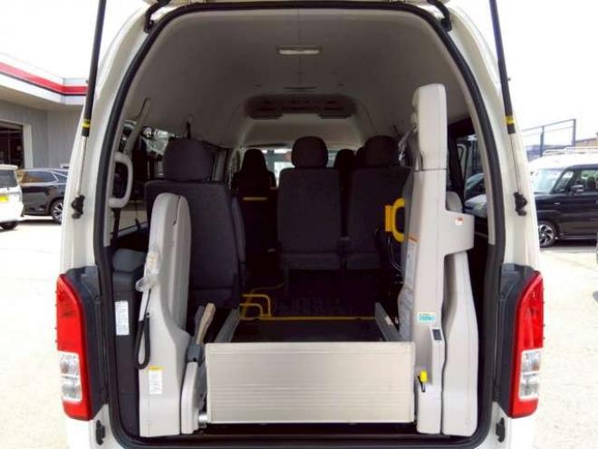 ハイエースバン3.0 ウェルキャブ Cタイプ ロング ディーゼルターボ 4WD　(レジアスエース) 福祉車両 3000