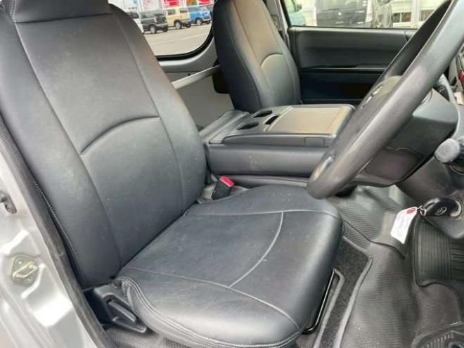 ハイエースバン3.0 DX ロング GLパッケージ ディーゼルターボ 4WD　(レジアスエース) 3000