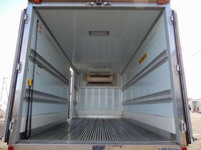 エルフ冷凍バン　TPG-NPR85AN 日本フルハーフ　 2WD 2990