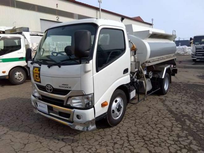 トヨエースタンクローリー　TKG-XZU685 極東開発工業　 4WD 4000