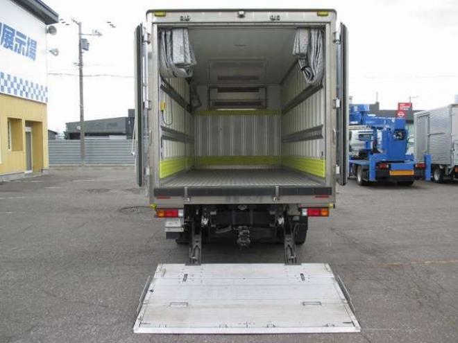 キャンター冷凍バン　TKG-FEB80　菱重　 2WD 2990
