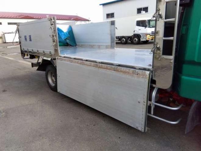 ファイター深ダンプ　KK-FK61HH 新明和工業　 2WD 8200