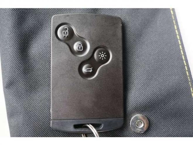 ルノーメガーヌ GTライン　検R9/5　買取直販　クルコン　カードキー 正規輸入車 2WD 2000