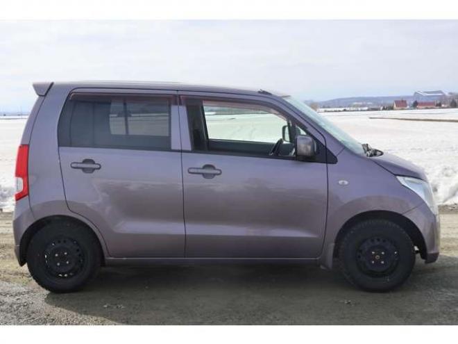 ワゴンRFX 4WD　検R8/9　MT　シートヒーター　自社　ローンカノウ 660