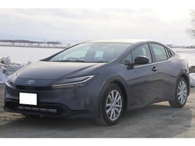 プリウス　2.0 G E-Four 4WD　検R9/7　クルコン　バックカメラ　ブラインドスポットモニター　シートヒーター　Pソナーセンサー 2000