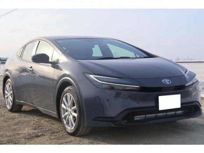 プリウス2.0 G E-Four 4WD　検R9/7　クルコン　バックカメラ　ブラインドスポットモニター　シートヒーター　Pソナーセンサー 2000