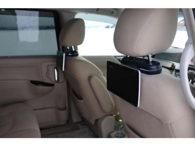 エルグランド2.5 250ハイウェイスター 4WD　検2年　スタッドレス　バックモニター　自社　ローンカノウ 2500