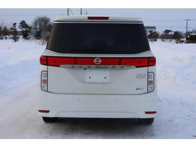 エルグランド2.5 250ハイウェイスター 4WD　検2年　スタッドレス　バックモニター　自社　ローンカノウ 2500