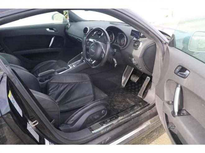 アウディTT クーペ 2.0 TFSI クワトロ Sラインリミテッド 4WD　検R9/9　バックモニター　ハーフレザー　自社　ローンカノウ 正規輸入車 2000